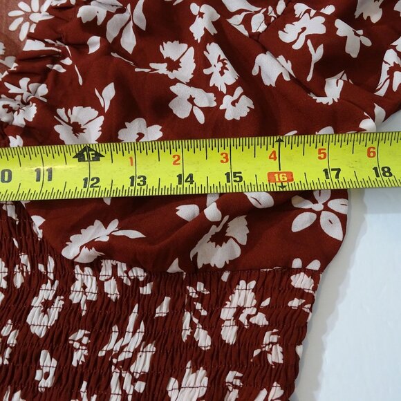 Dokotoo Women Red Floral Dress Size M Long Sleeve Low V-Neck Smocked Waist - Picture 10 of 13
